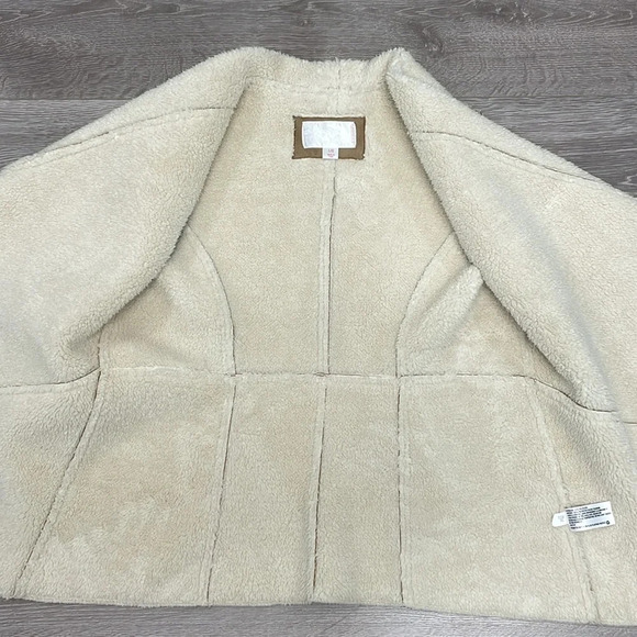 Xhilaration Faux Suede Sherpa Open Vest L - Picture 10 of 15